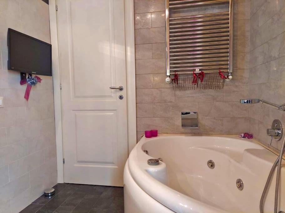 Appartamento 3 Cuori Terni Exterior foto